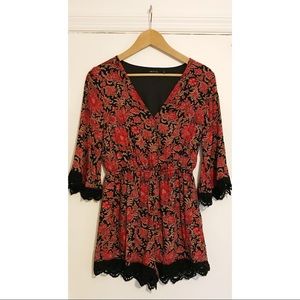 🌹 Ark & Co. Paisley Romper with Lace